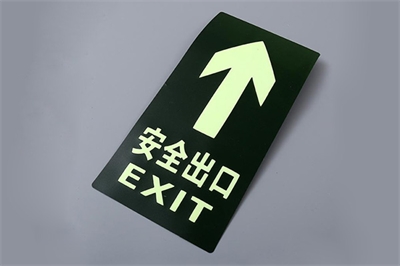 亞克力標(biāo)識牌的優(yōu)點
