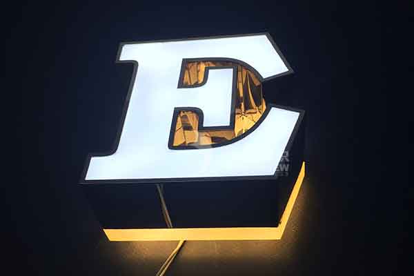 不銹鋼發光字